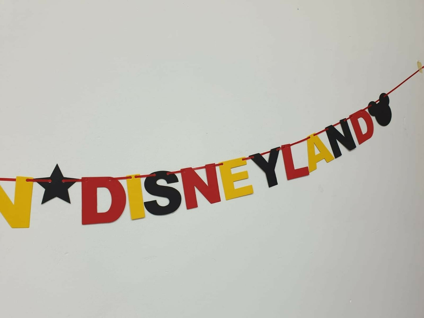 Disney Reveal Surprise Bunting, Banner
